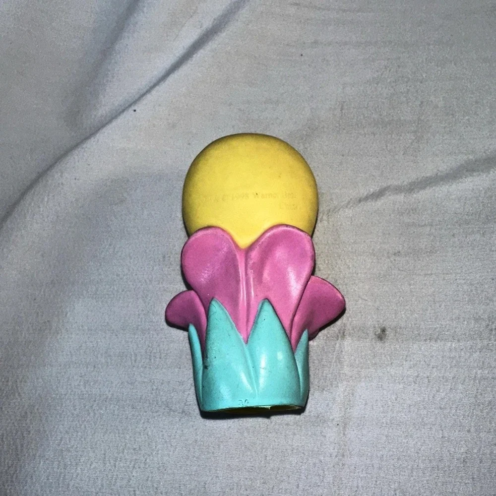 TWEETY BIRD in Flower Pot Looney Tunes Warner Brothers Plastic Vintage Rare 1998